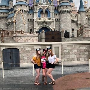 Meet your Posher, Lexi